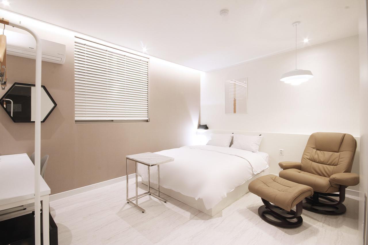 Hotel Yam Yeosu Hakdong Eksteriør billede