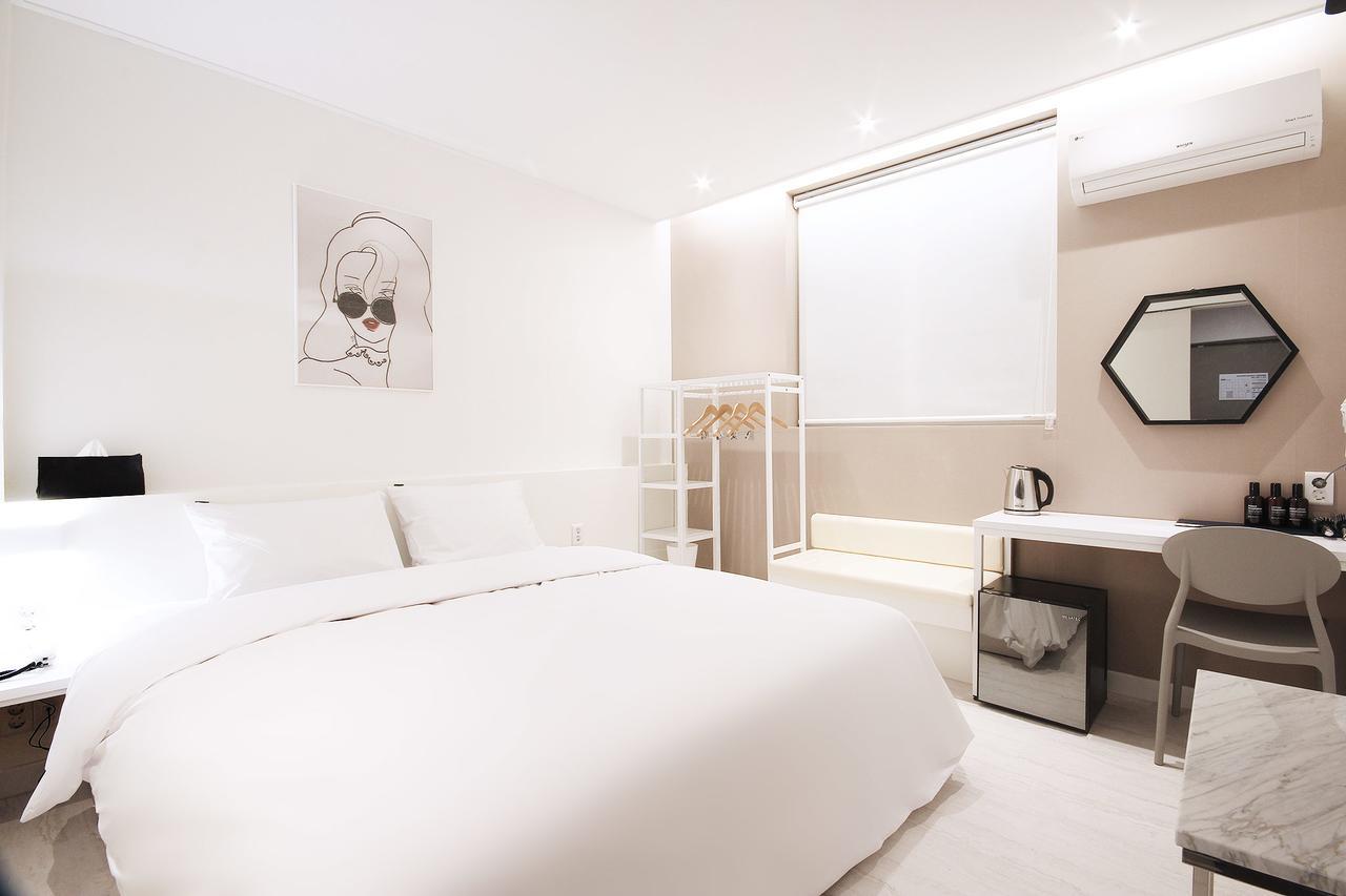 Hotel Yam Yeosu Hakdong Eksteriør billede