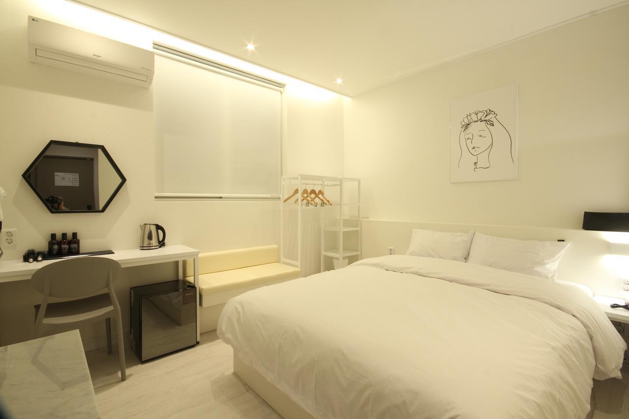Hotel Yam Yeosu Hakdong Eksteriør billede